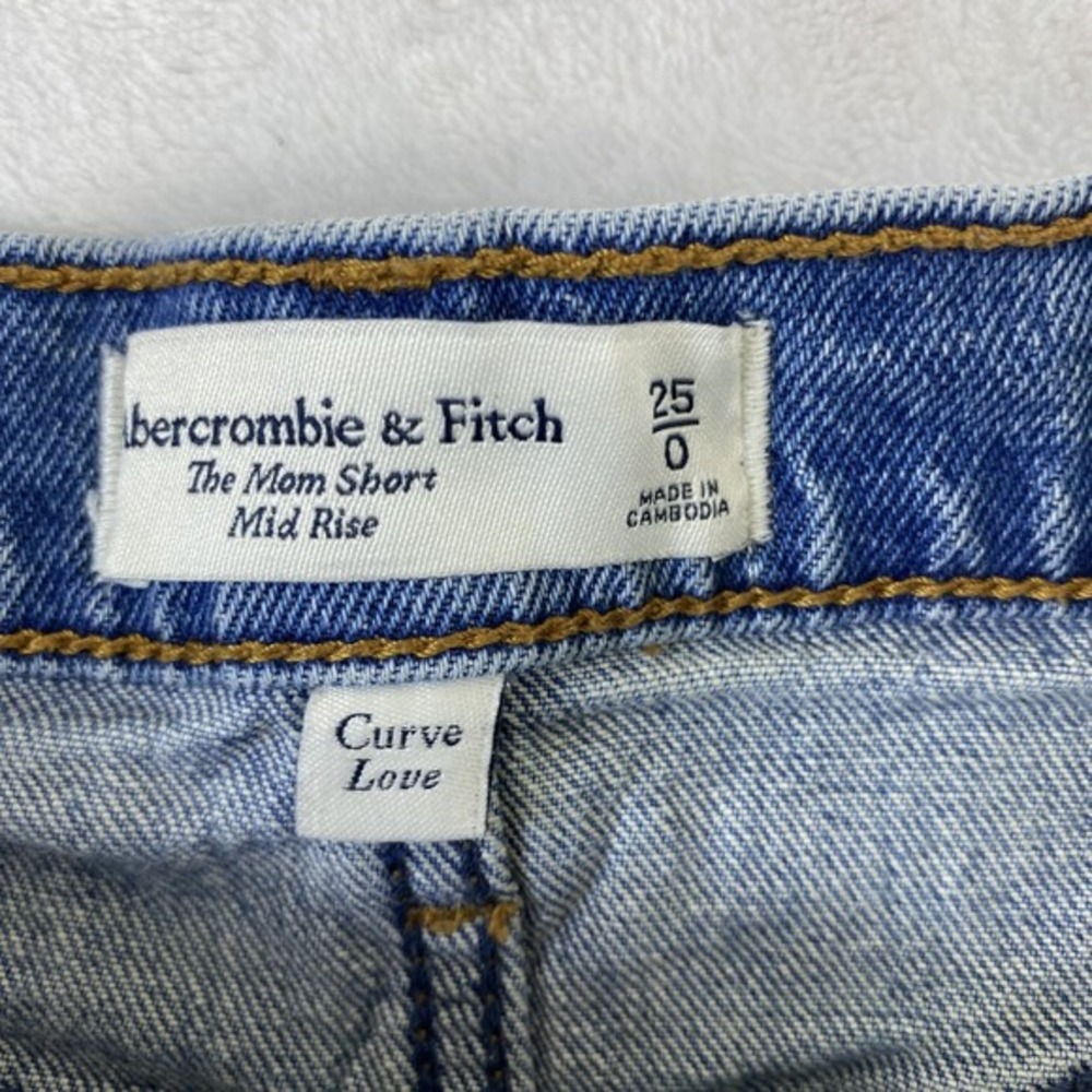 Abercrombie & Fitch Denim Short Sz 25‎ Curve Love Distressed Mom Short Mid Rise - Picture 2 of 7